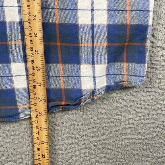 Duluth Trading Co Flannel Shirt Men's Large Blue Plaid Causal Outdoors Hiking - Picture 6 of 7